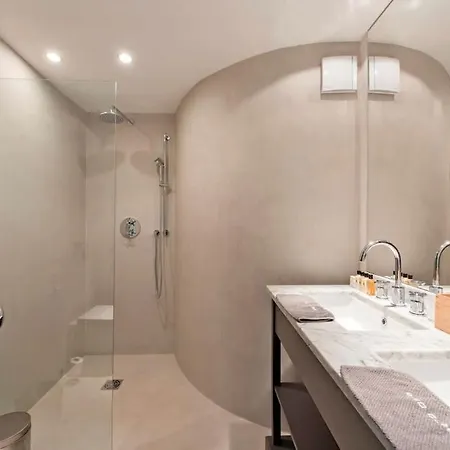 Propriete De Luxe En Bord De *