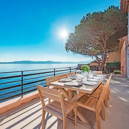 Propriete De Luxe En Bord De Villa