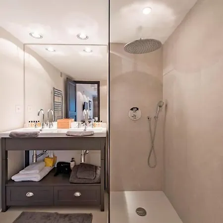 Propriete De Luxe En Bord De Grimaud